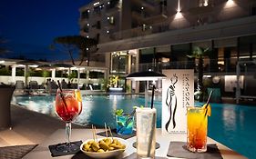 Hotel Sayonara
